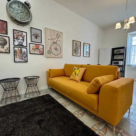 Stylish Boutique Duplex - Orange - 2 Double Bedrooms Hamrun