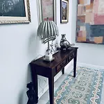 Stylish Boutique Duplex - Orange - 2 Double Bedrooms * Hamrun