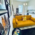 Stylish Boutique Duplex - Orange - 2 Double Bedrooms 아파트 Hamrun