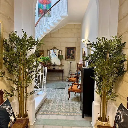 Stylish Boutique Duplex 'orange' Near Valletta Centre, 2 Double Bedrooms, Czesc, Witaj Na Malcie! *