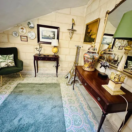Stylish Boutique Duplex 'orange' - 2 Double Bedrooms - 5 Mins To Valletta Centre * Hamrun