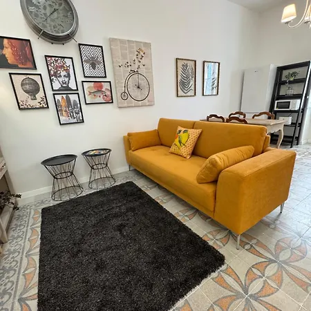 Stylish Boutique Duplex 'orange' - 2 Double Bedrooms - 5 Mins To Valletta Centre