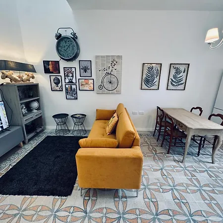 Stylish Boutique Duplex 'orange' Near Valletta Centre, 2 Double Bedrooms, Czesc, Witaj Na Malcie! Апартаменты *