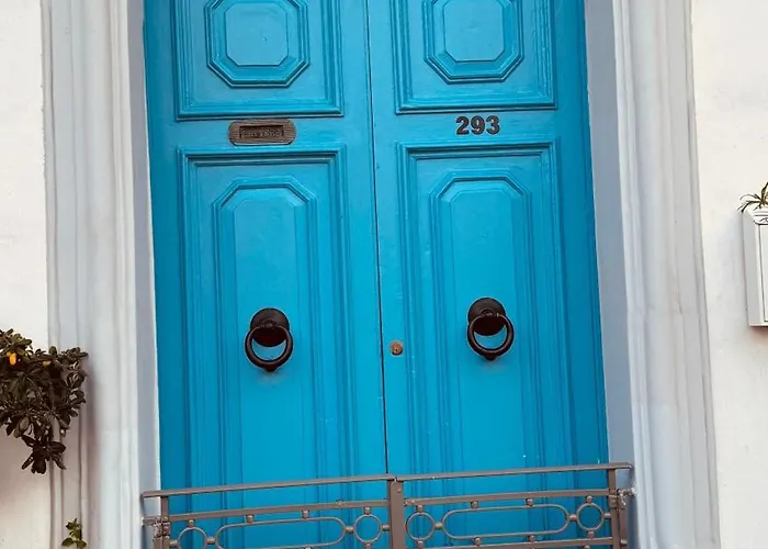 Stylish Boutique Duplex - Orange - 2 Double Bedrooms 아파트 *