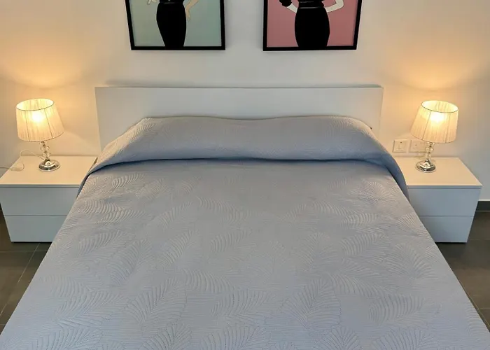 Stylish Boutique Duplex - Orange - 2 Double Bedrooms Apartman *