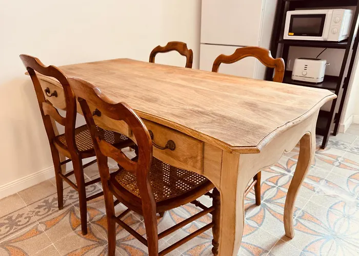 Stylish Boutique Duplex - Orange - 2 Double Bedrooms Apartman