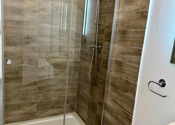 Apartman Stylish Boutique Duplex - Orange - 2 Double Bedrooms Hamrun