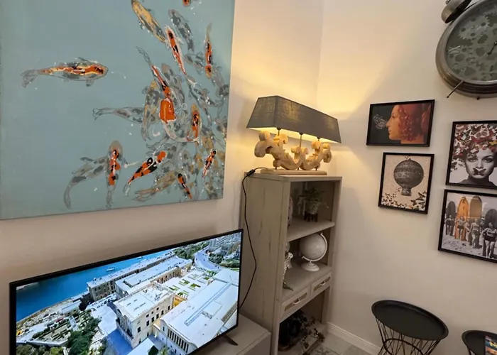 Stylish Boutique Duplex - Orange - 2 Double Bedrooms Apartman