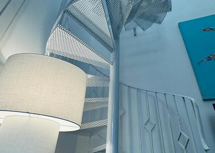 Stylish Boutique Duplex - Orange - 2 Double Bedrooms 아파트 Hamrun