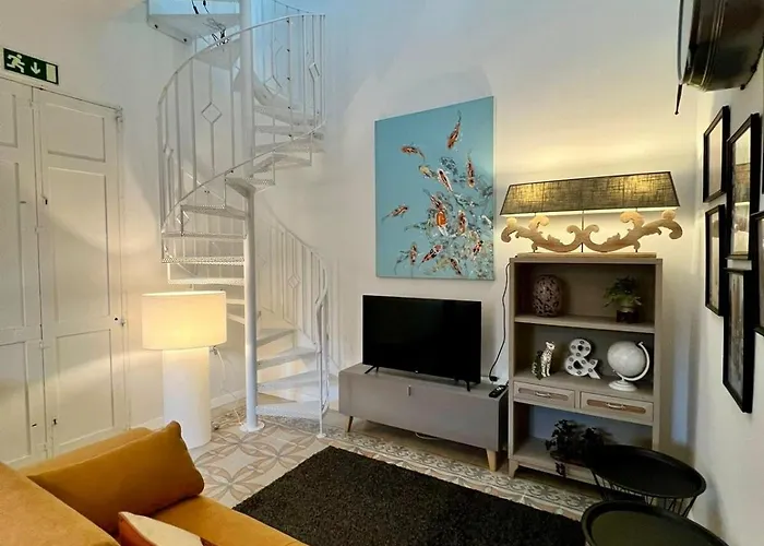 Apartman Stylish Boutique Duplex - Orange - 2 Double Bedrooms *